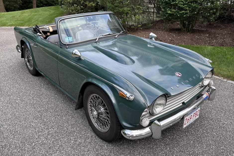 1966 Triumph TR4 sold for $18,500
