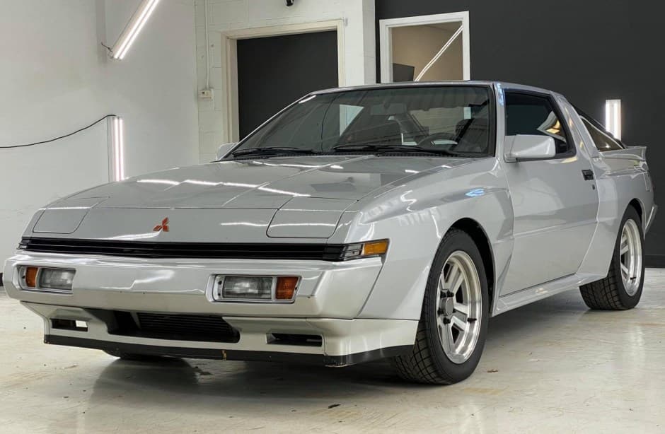 1986 Chrysler Conquest & Mitsubishi Starion sold for $16,250