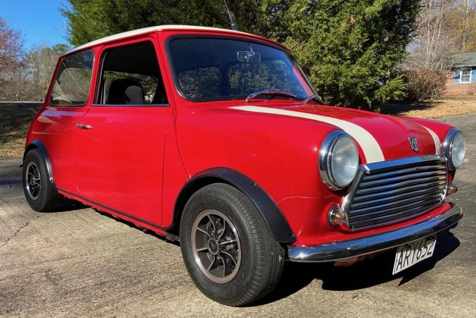 1976 Mini Mk III-Mk V sold for $11,000