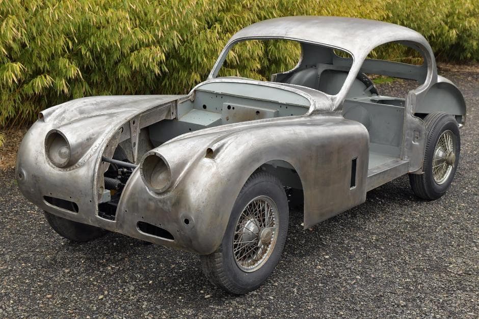1956 Jaguar XK140 sold for $43,000