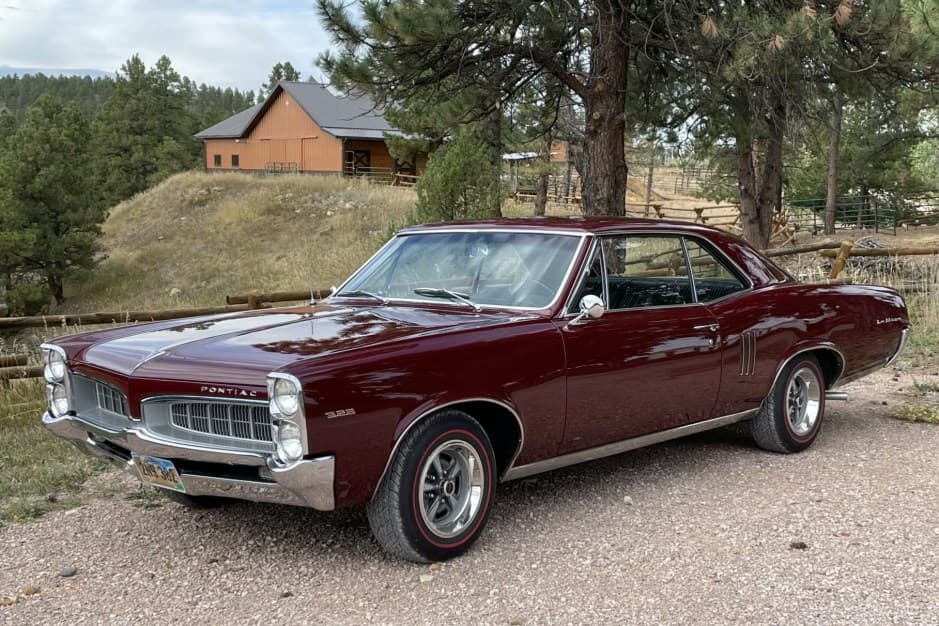 1967 Pontiac Tempest / LeMans sold for $29,500