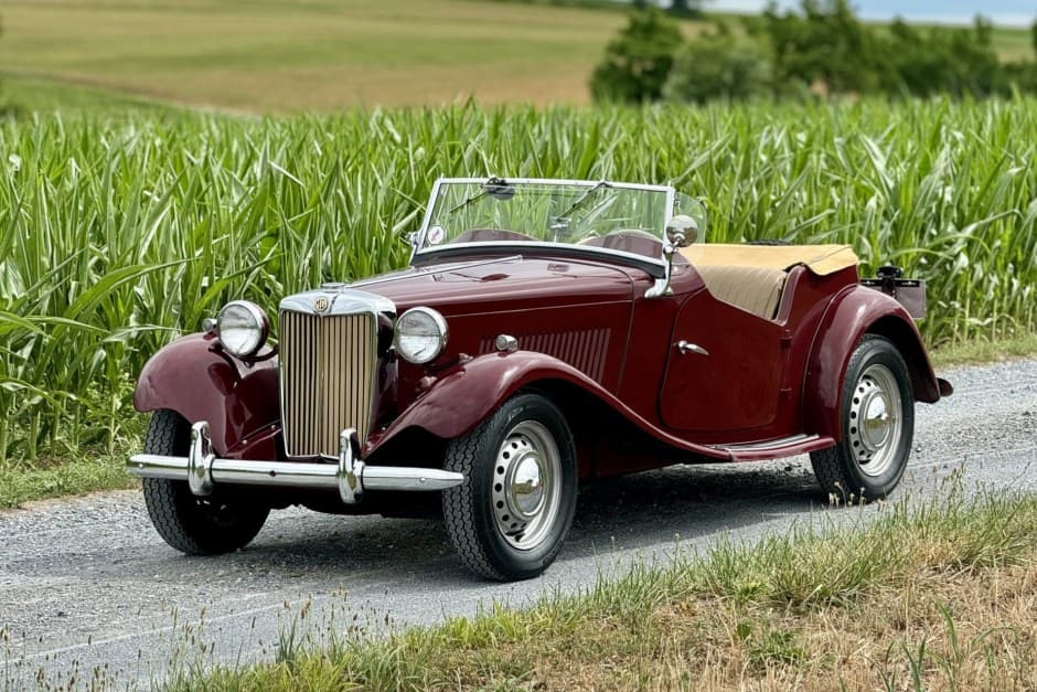 1952 MG TD sold for $15,000