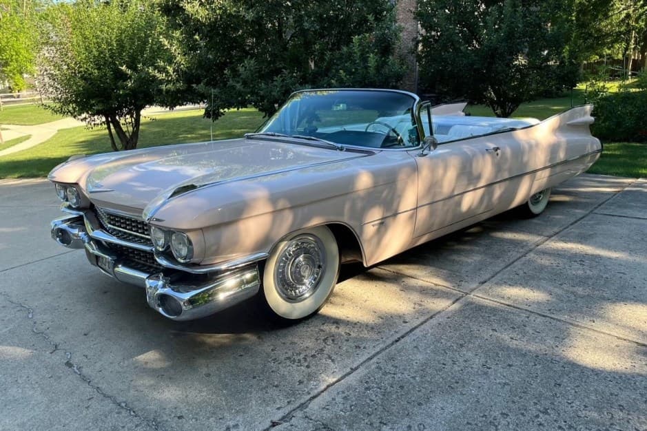 1959 Cadillac Series 62 sold for $86,000