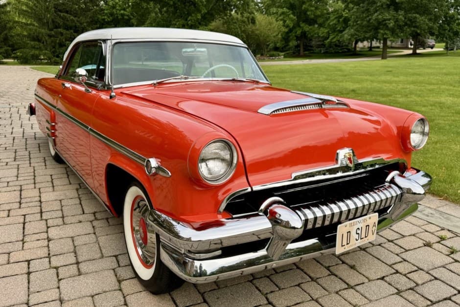 1954 Mercury Monterey sold for $14,750
