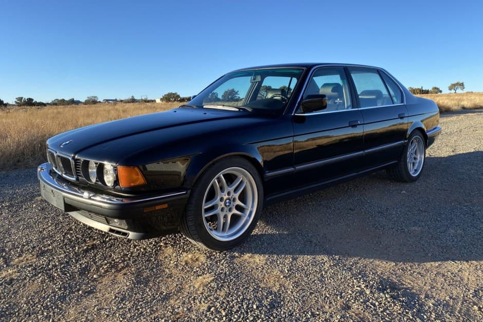 1990 BMW E32 7-Series sold for $10,000