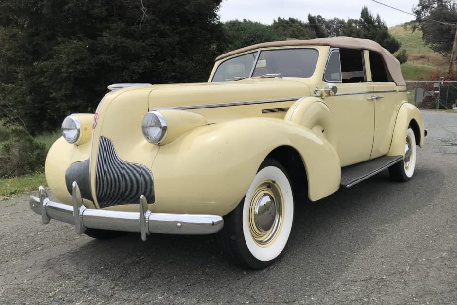1939 Buick Roadmaster sold for $34,000