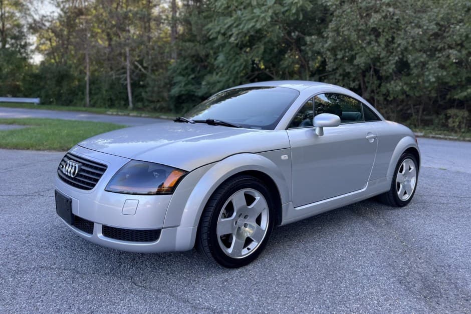 2001 Audi TT sold for $15,250