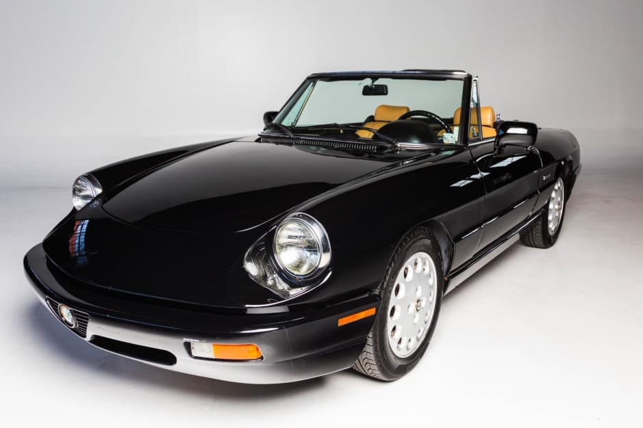 1994 Alfa Romeo 105/115 Spider Series 4 sold for $15,250