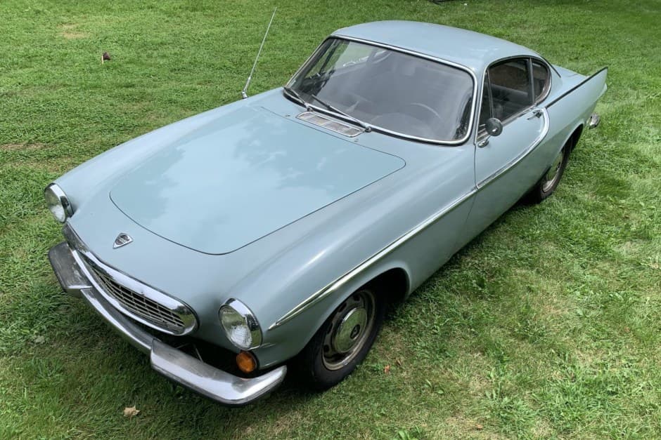 1966 Volvo P1800/1800 sold for $5,400