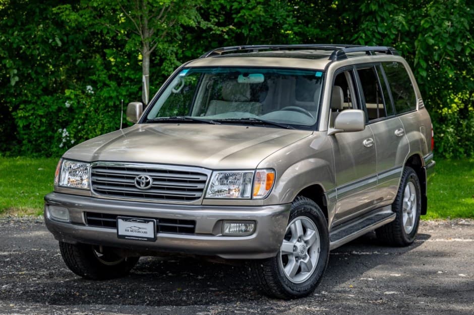 2004 Toyota Land Cruiser 100-Series sold for $18,000