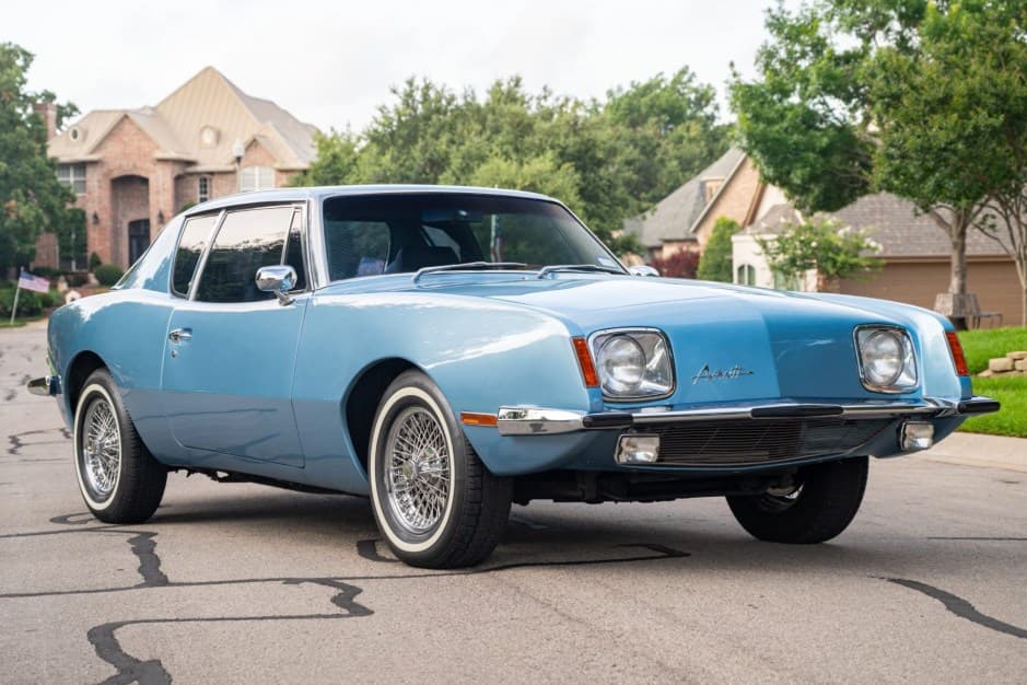 1983 Studebaker Avanti sold for $27,000