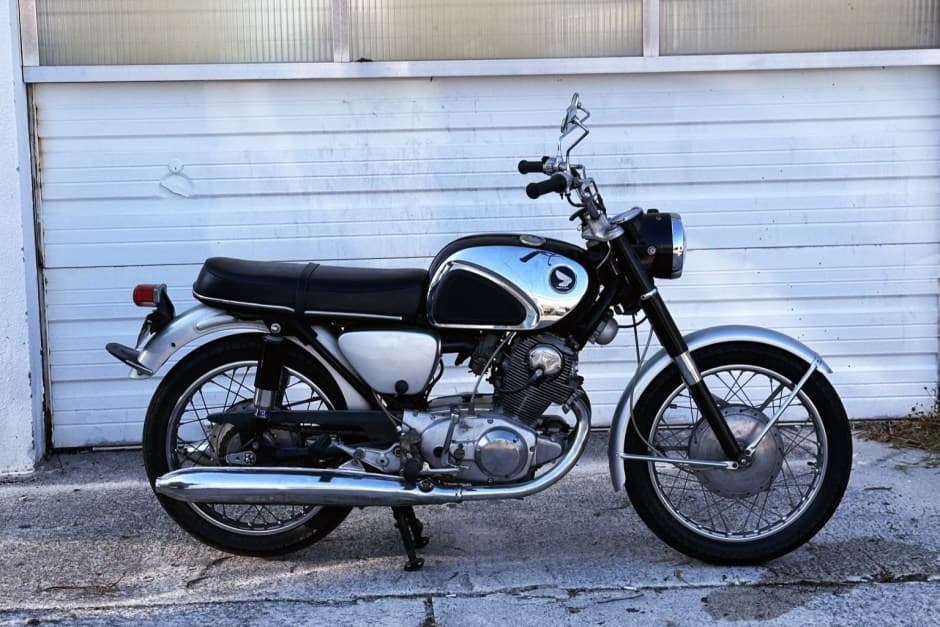 1964 Honda Dream, CB77 Super Hawk, & CL77 Scrambler sold for $3,200