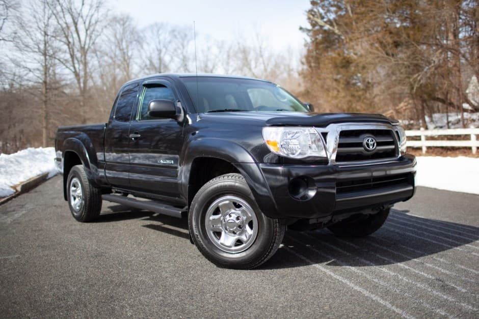 2009 Toyota Tacoma (N2X0 2005-2015) sold for $13,545