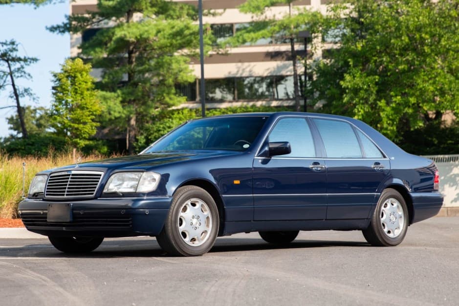 1995 Mercedes-Benz W140 S-Class sold for $26,000