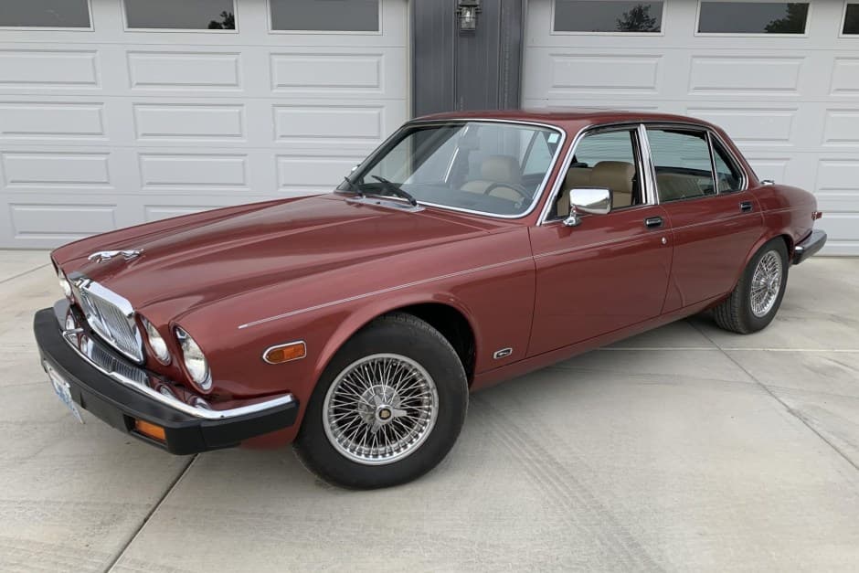 1985 Jaguar XJ Series 3 (1980-1992) sold for $10,000