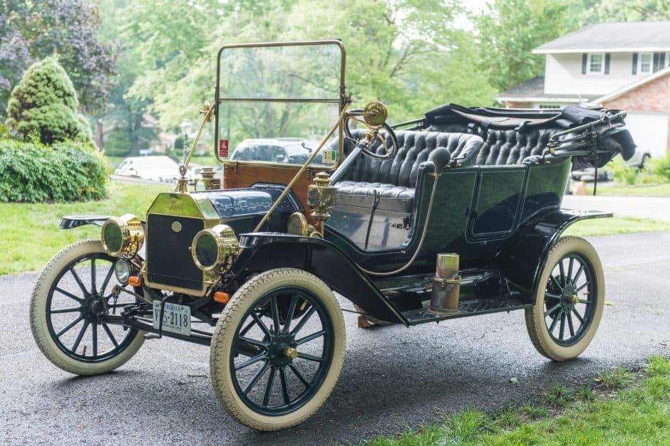 1912 Ford  sold for $22,250