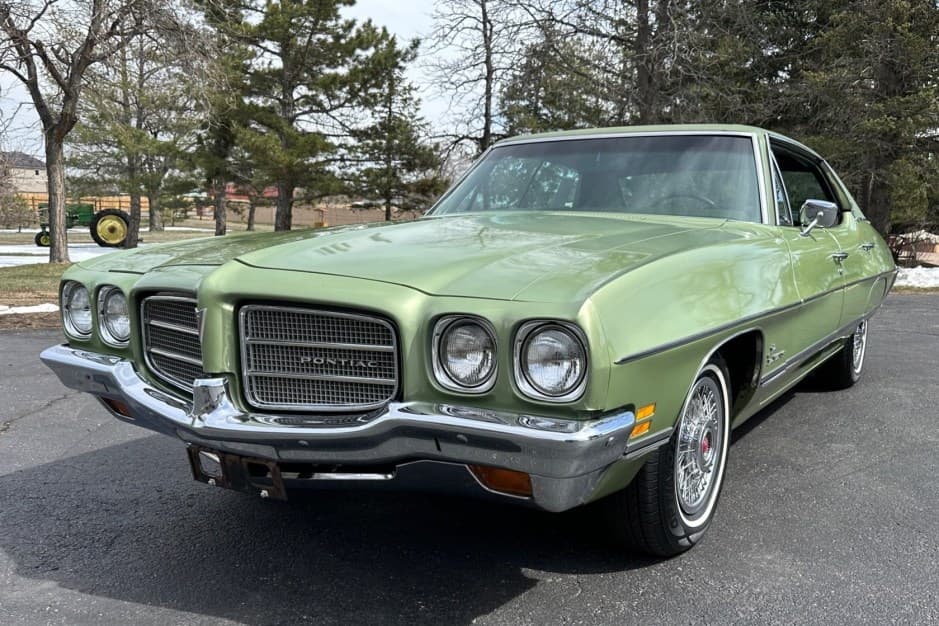 1972 Pontiac Tempest / LeMans sold for $12,250