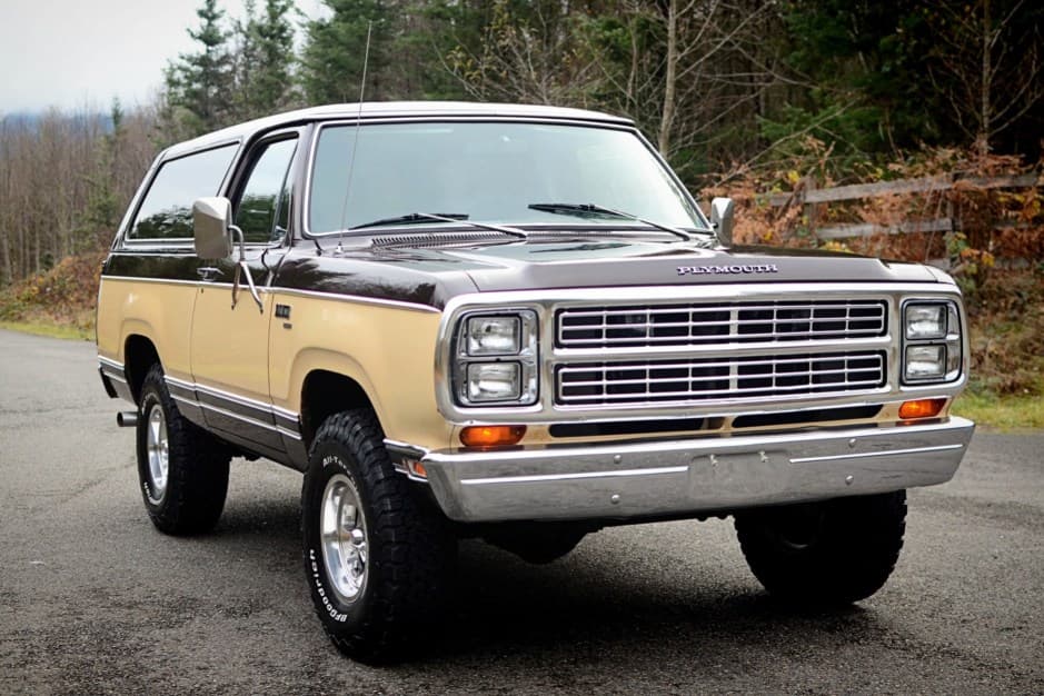 1979 Dodge Ramcharger / Plymouth Trail Duster sold for $17,750