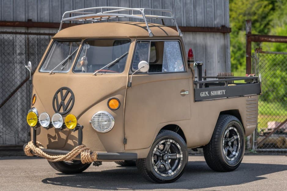 1961 Volkswagen Split-Window Pickup sold for $30,250