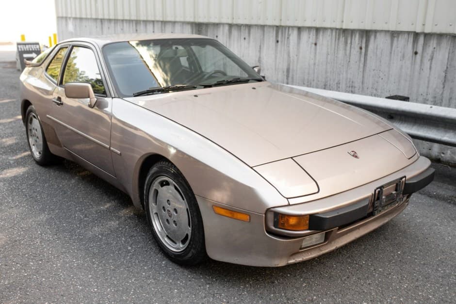1987 Porsche 944 sold for $11,850