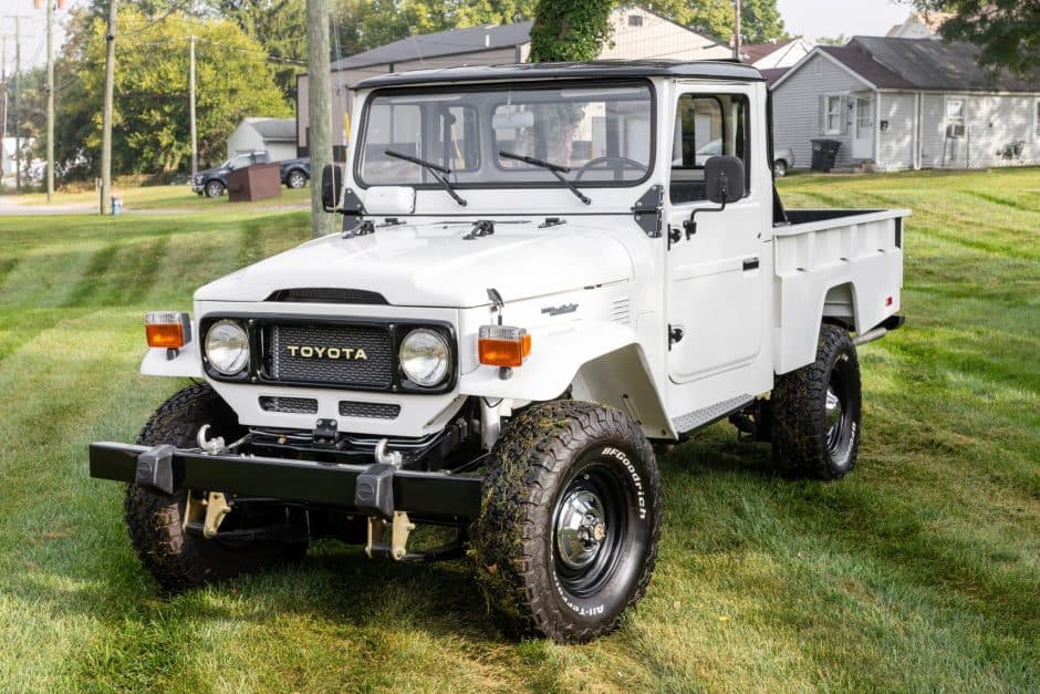 1986 Toyota Land Cruiser FJ45 sold for $42,345