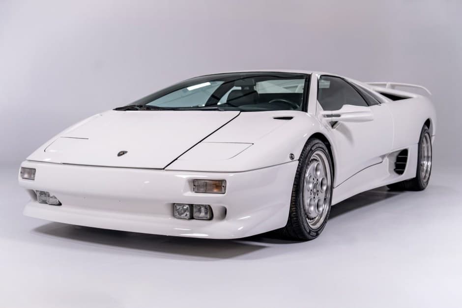 1991 Lamborghini Diablo sold for $195,000