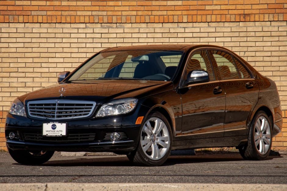 2008 Mercedes-Benz W204 C-Class sold for $14,300
