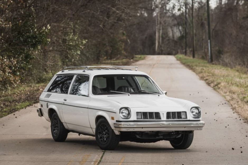 1978 Pontiac Safari sold for $8,000