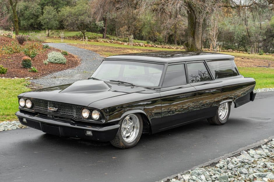 1963 Ford Galaxie sold for $32,777