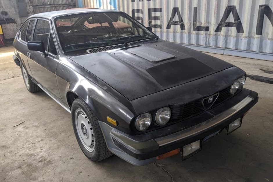 1982 Alfa Romeo GTV6 sold for $7,000