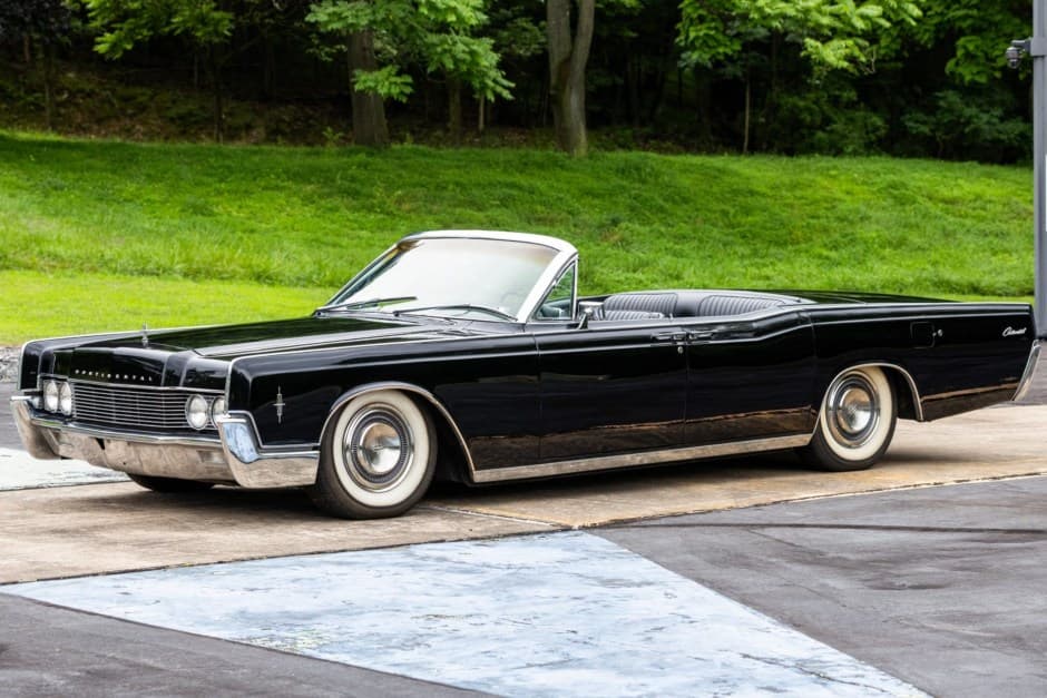 1966 Lincoln Continental (1961-1969) sold for $51,000