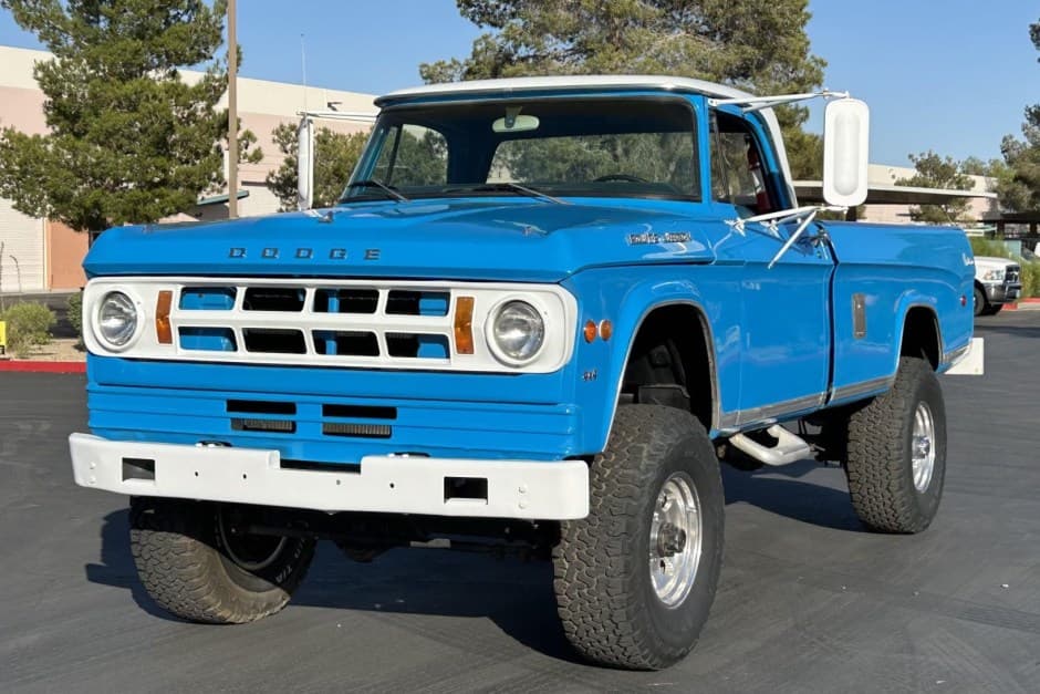 1969 Dodge D-Series (1965-1971) sold for $18,500