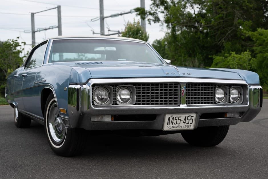 1969 Buick Electra sold for $20,600
