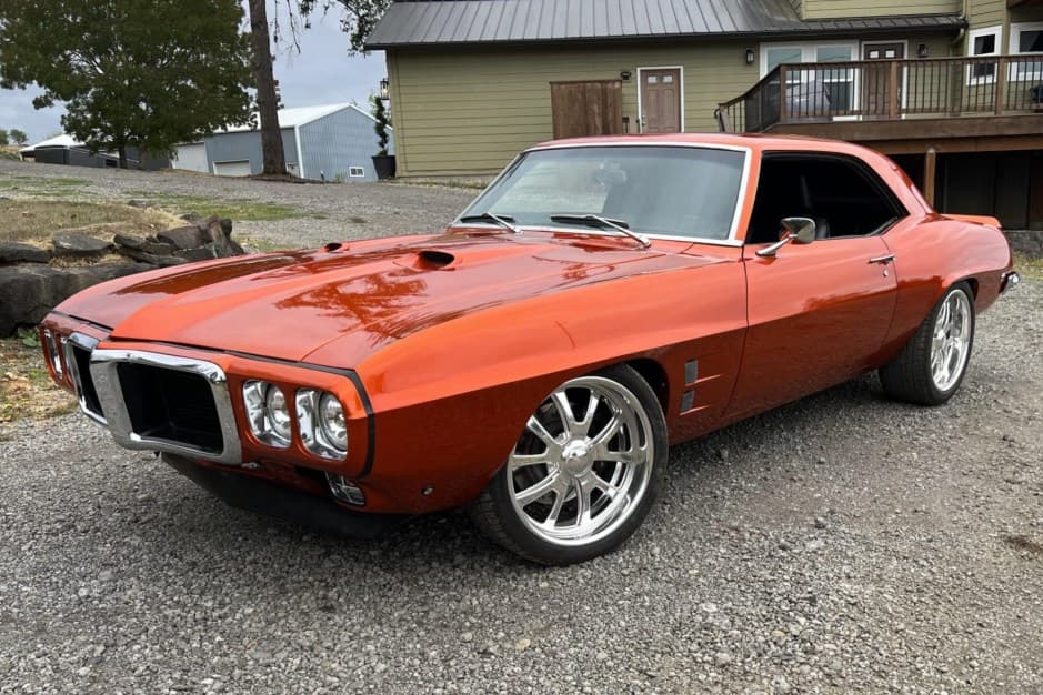 1969 Pontiac Firebird (1967-1969) sold for $25,000