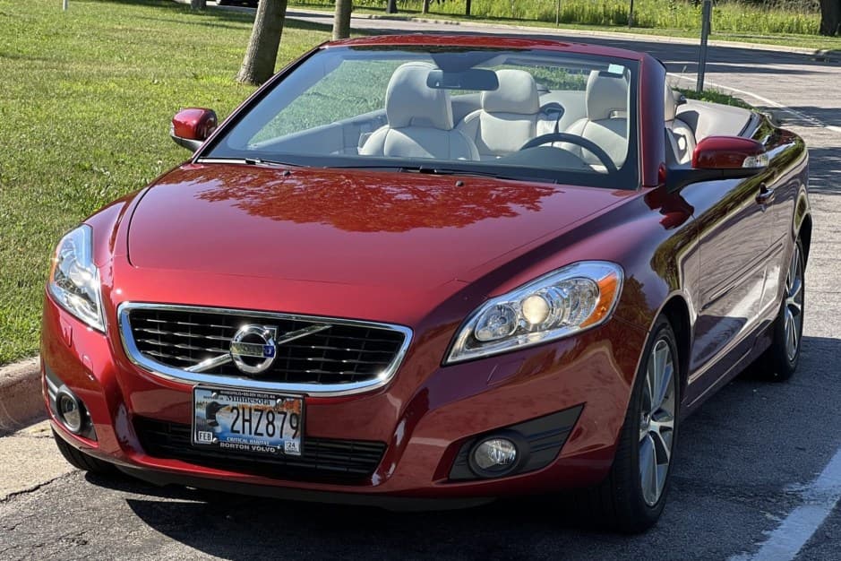 2012 Volvo C70 sold for $21,500