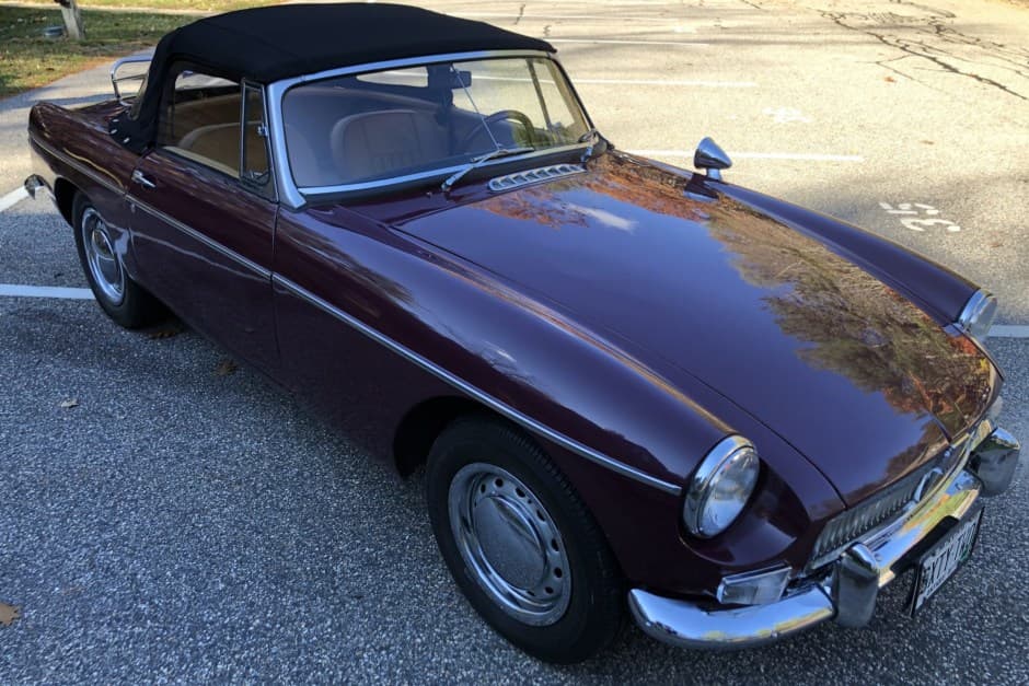 1962 MG MGB sold for $14,500