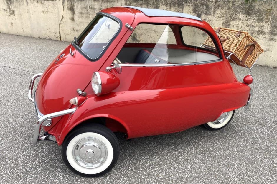 1959 BMW Isetta sold for $35,250
