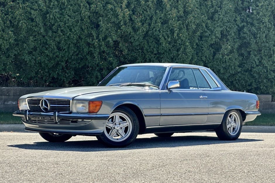 1972 Mercedes-Benz C107 SLC sold for $12,500