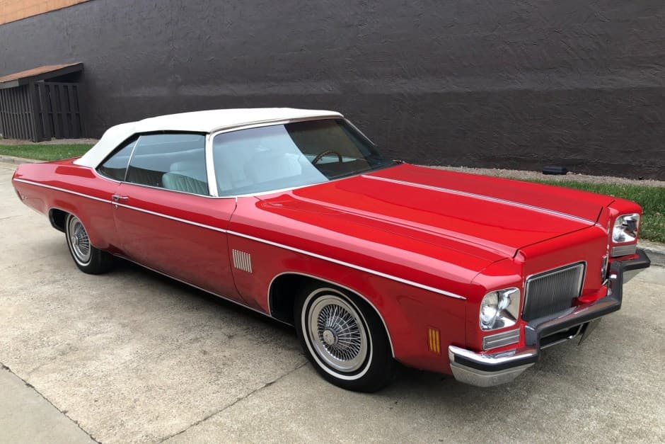 1972 Oldsmobile 88 sold for $16,888