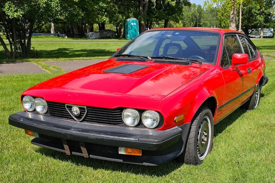 1986 Alfa Romeo GTV6 sold for $7,000