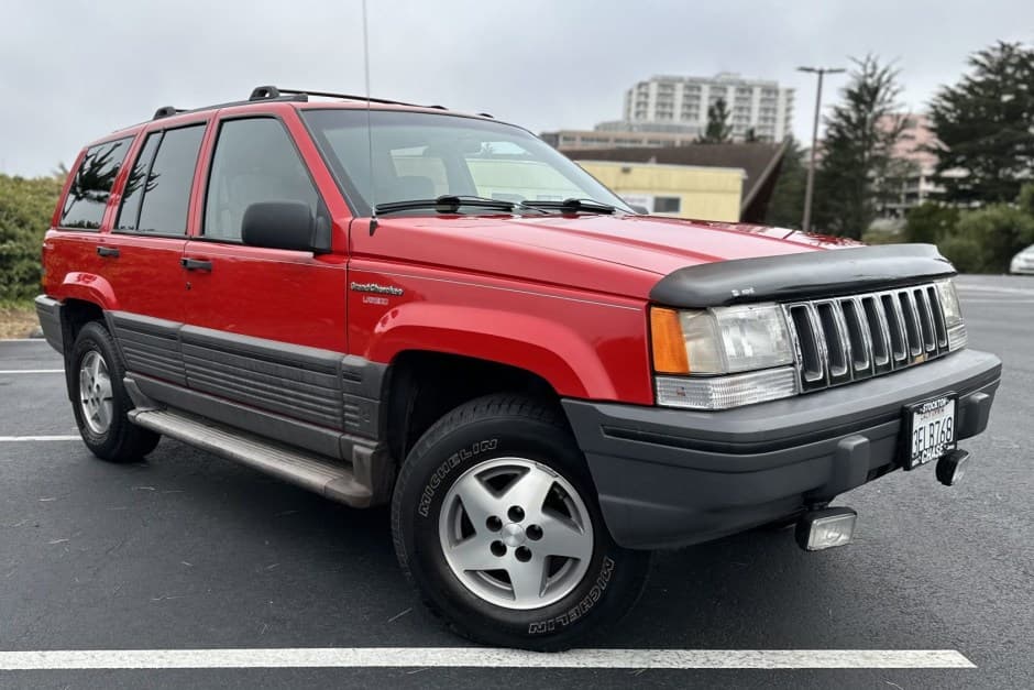 1993 Jeep ZJ Grand Cherokee sold for $7,200