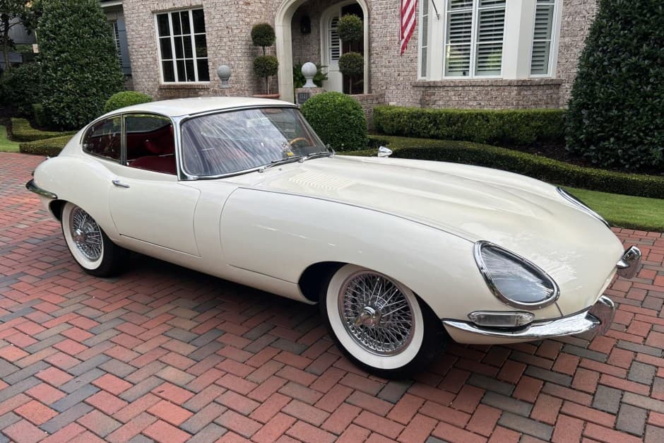 1964 Jaguar XKE Series I sold for $105,000