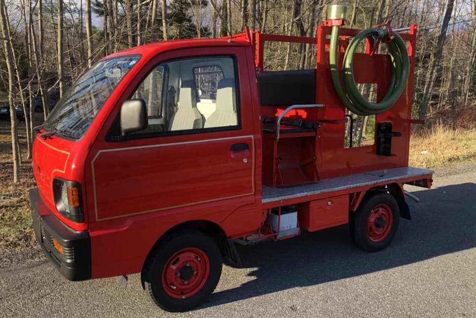 1994 Mitsubishi Minicab sold for $12,500