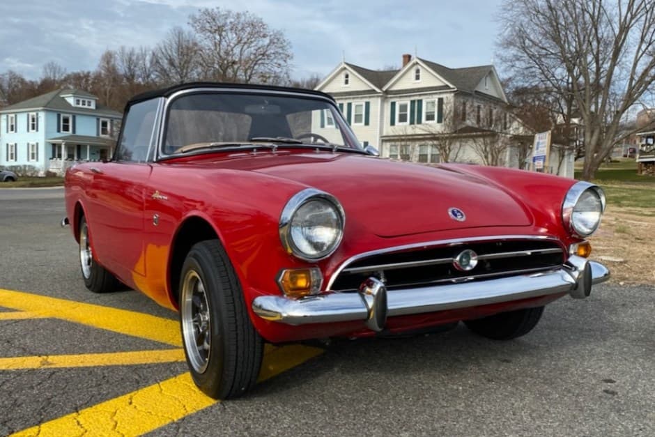 1966 Sunbeam Alpine sold for $22,000