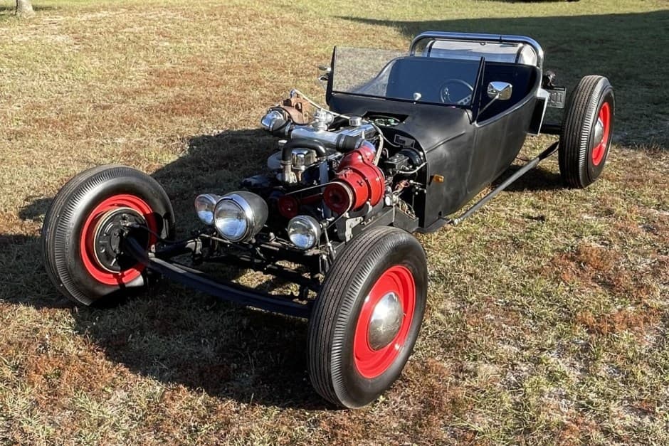 0 Ford Hot Rod sold for $10,200