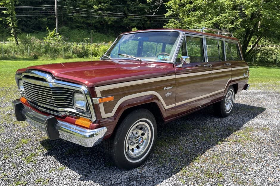 1979 Jeep SJ Wagoneer sold for $24,500