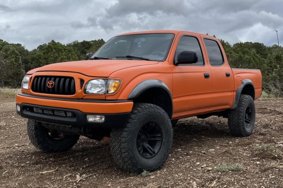 2001 Toyota Tacoma (N1X0 1995-2005) sold for $17,000