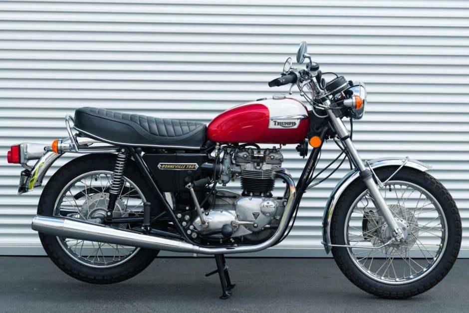 1974 Triumph Bonneville T140 sold for $5,200