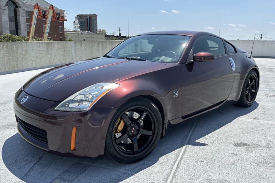 2003 Nissan 350Z sold for $13,250