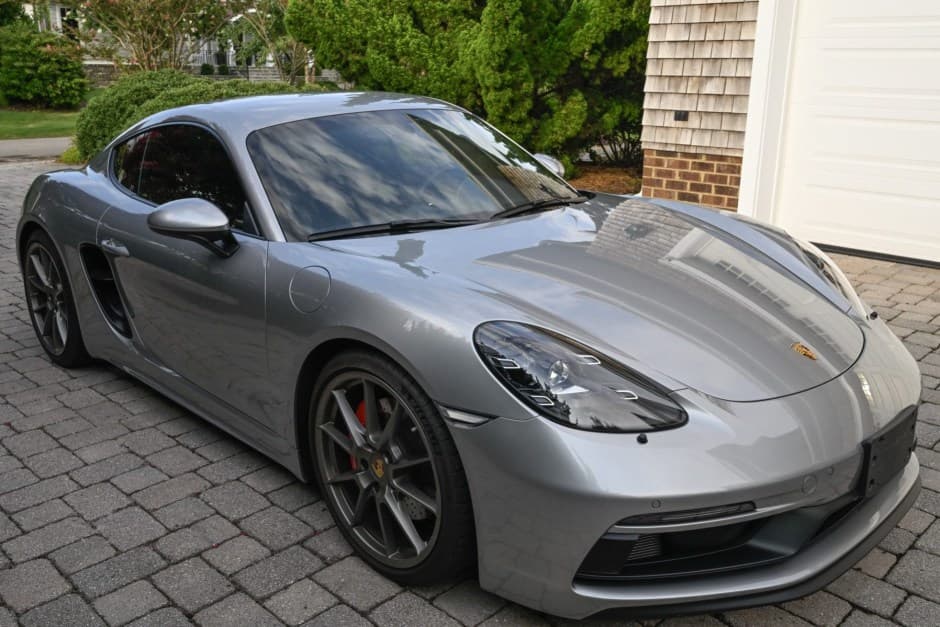 2023 Porsche 982 718 Cayman sold for $92,500
